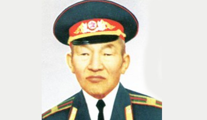 Монгол Улсын баатар Дүгэрийн Гуулин