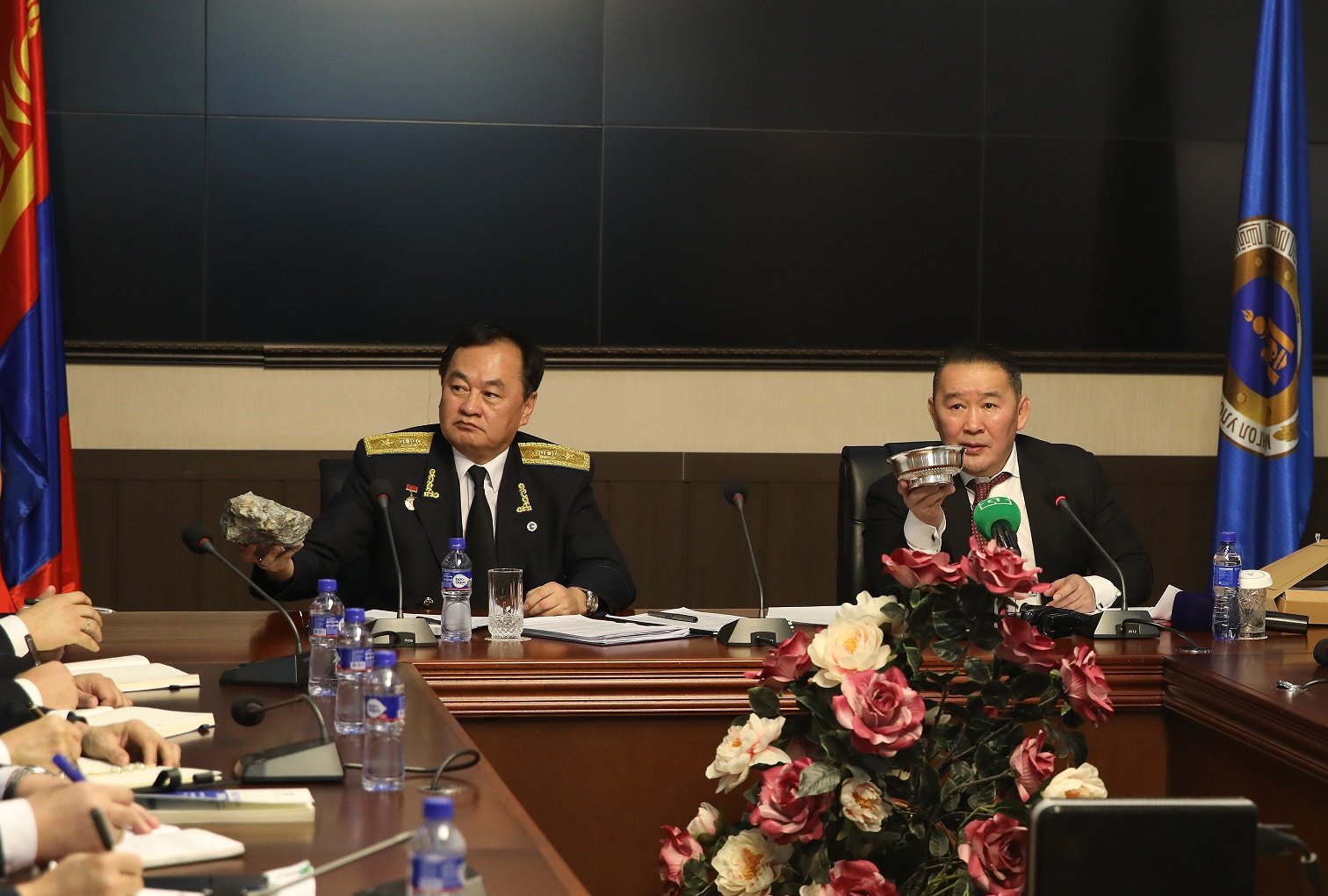 М.Энх-Амгалан ерөнхий прокурор Монгол улсын Ерөнхийлөгчийг үл тоомсорлов