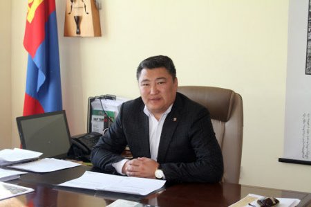 Говь-Алтай аймгийн Засаг дарга асан В.Рэнцэндорж нарт холбогдох хэргийн шүүх хурал хойшлов