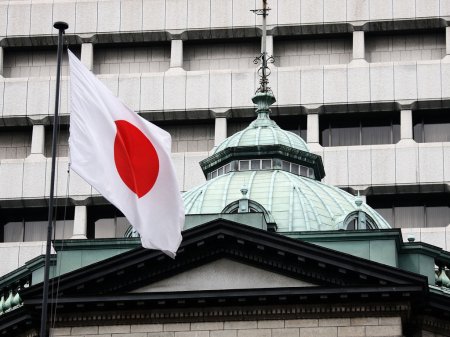 Япон улс Оросын эсрэг шинэ хориг арга хэмжээ авахаар хэлэлцэж байна